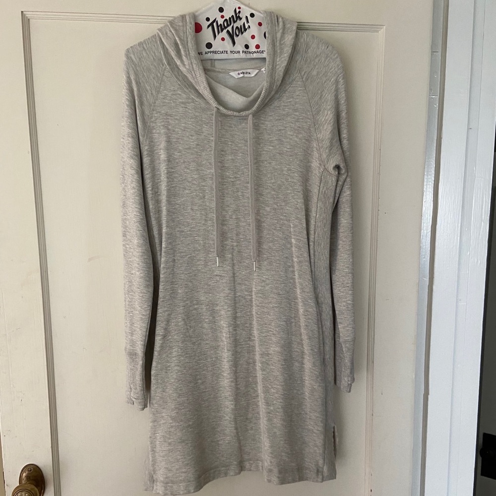 Sweatshirt dress